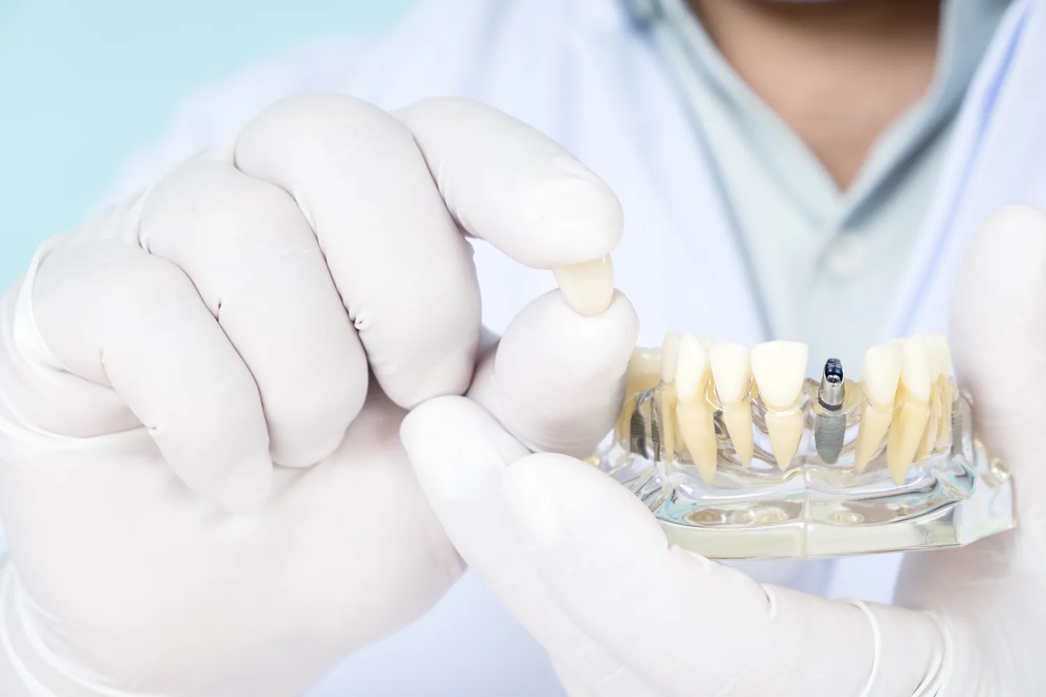 Czy z opryszczką można iść do dentysty?